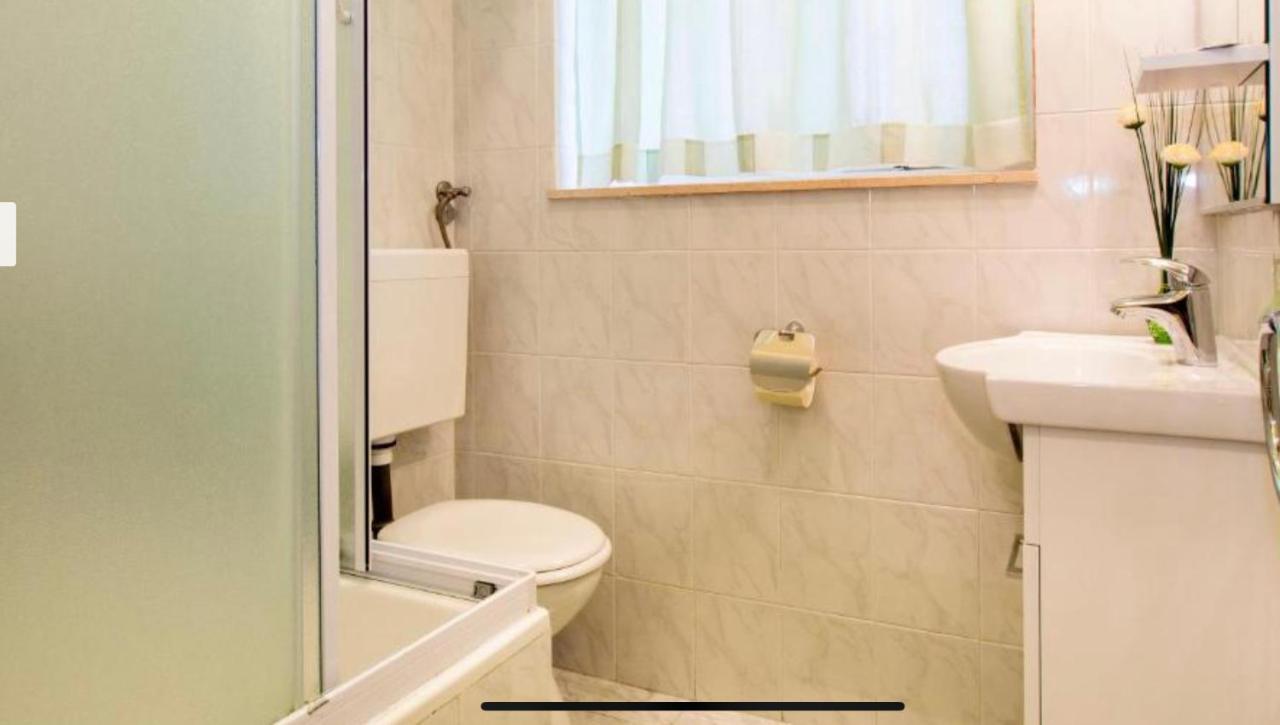 Studio Manu Apartment สปลิท ภายนอก รูปภาพ