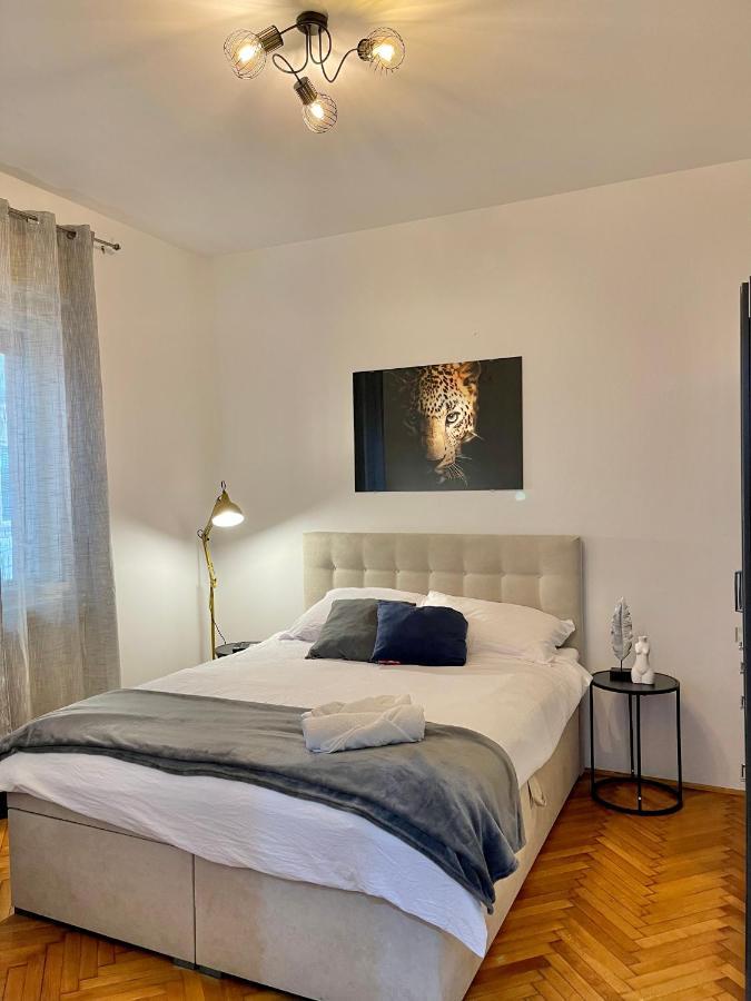 Studio Manu Apartment สปลิท ภายนอก รูปภาพ